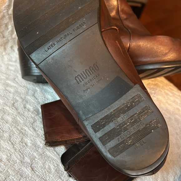 Munro soft leather boots - Picture 8 of 8